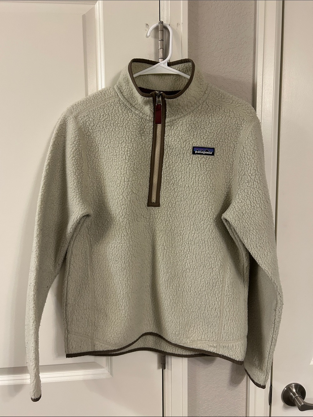 Patagonia women’s Fleece Quarter-Zip Pullover - Light beige with Brown Trim
